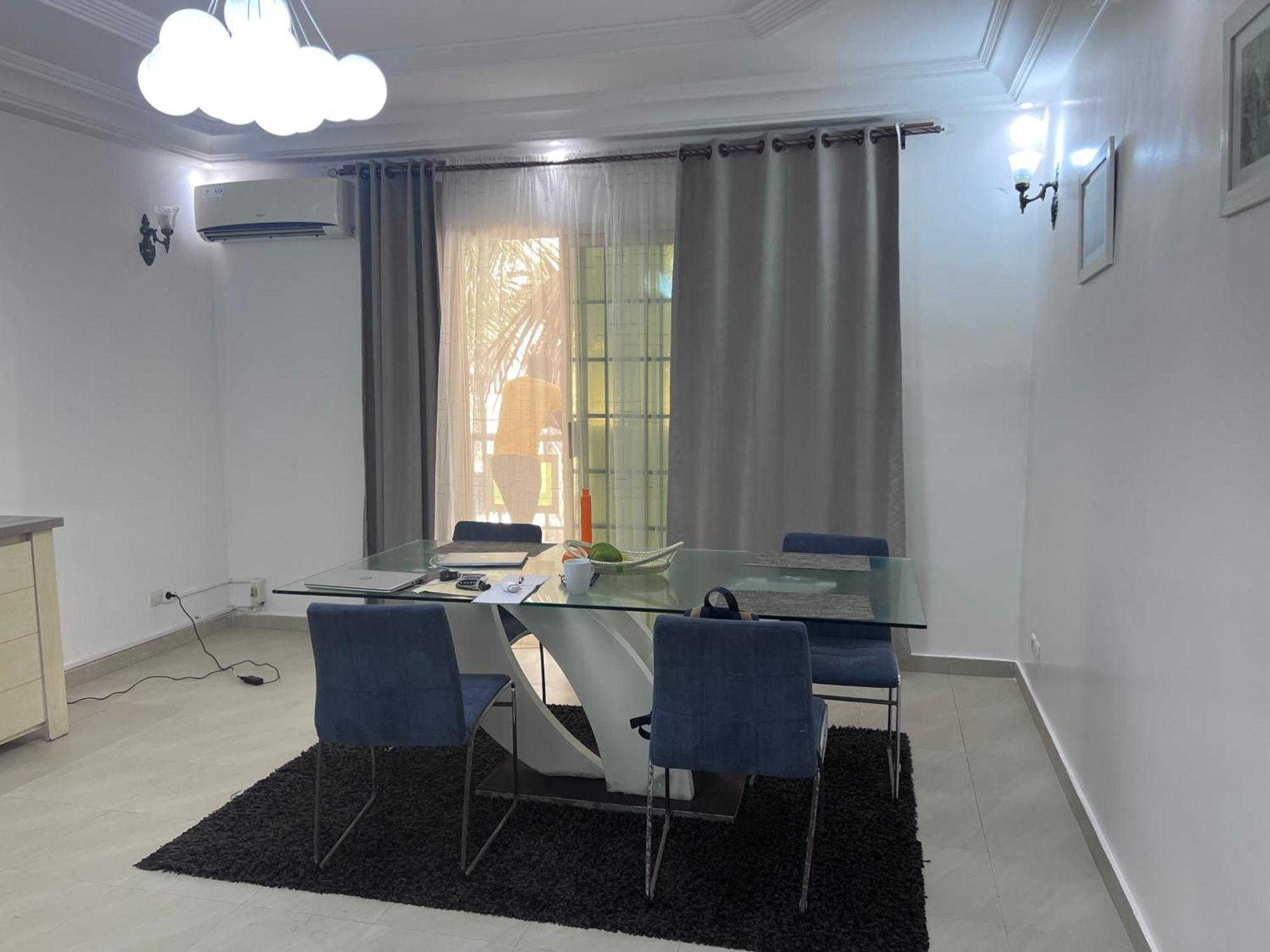 Residence Djily Mbaye Дакар Екстер'єр фото